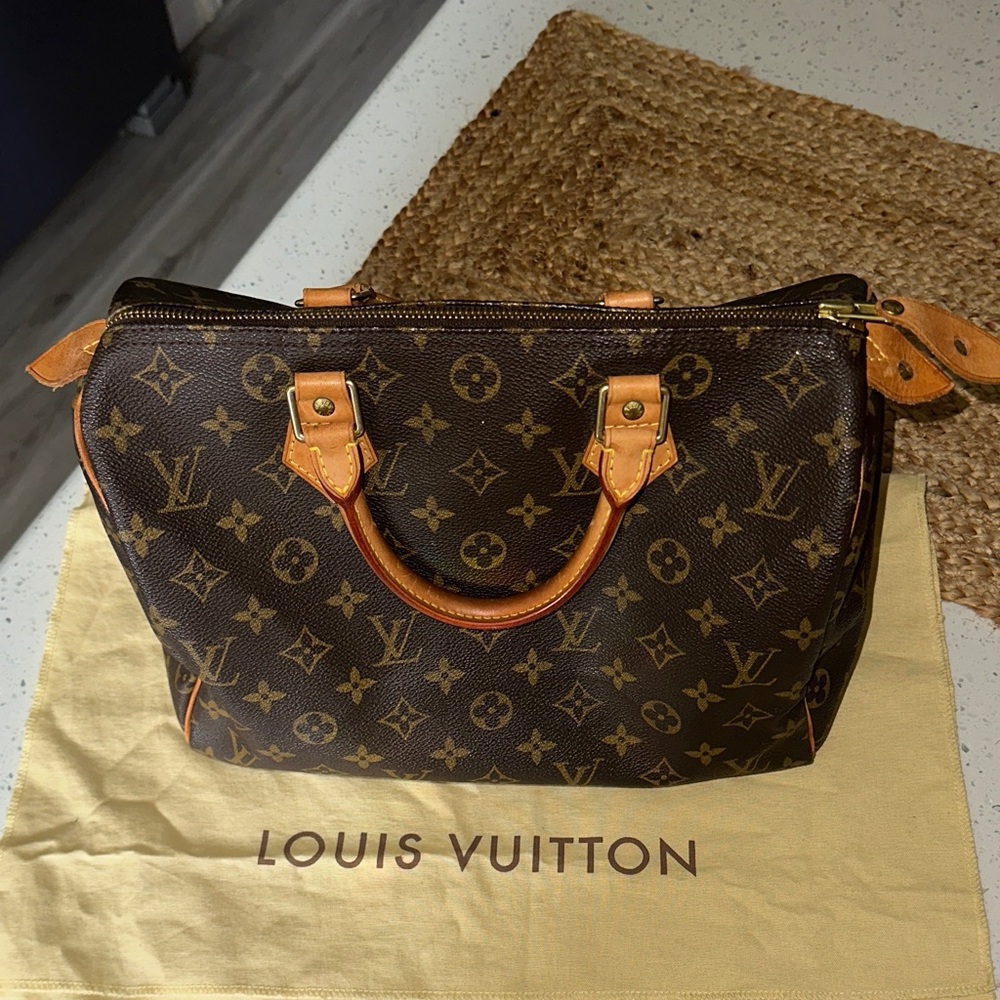 Louis Vuitton Monogram Speedy 30 - Picture 12 of 16